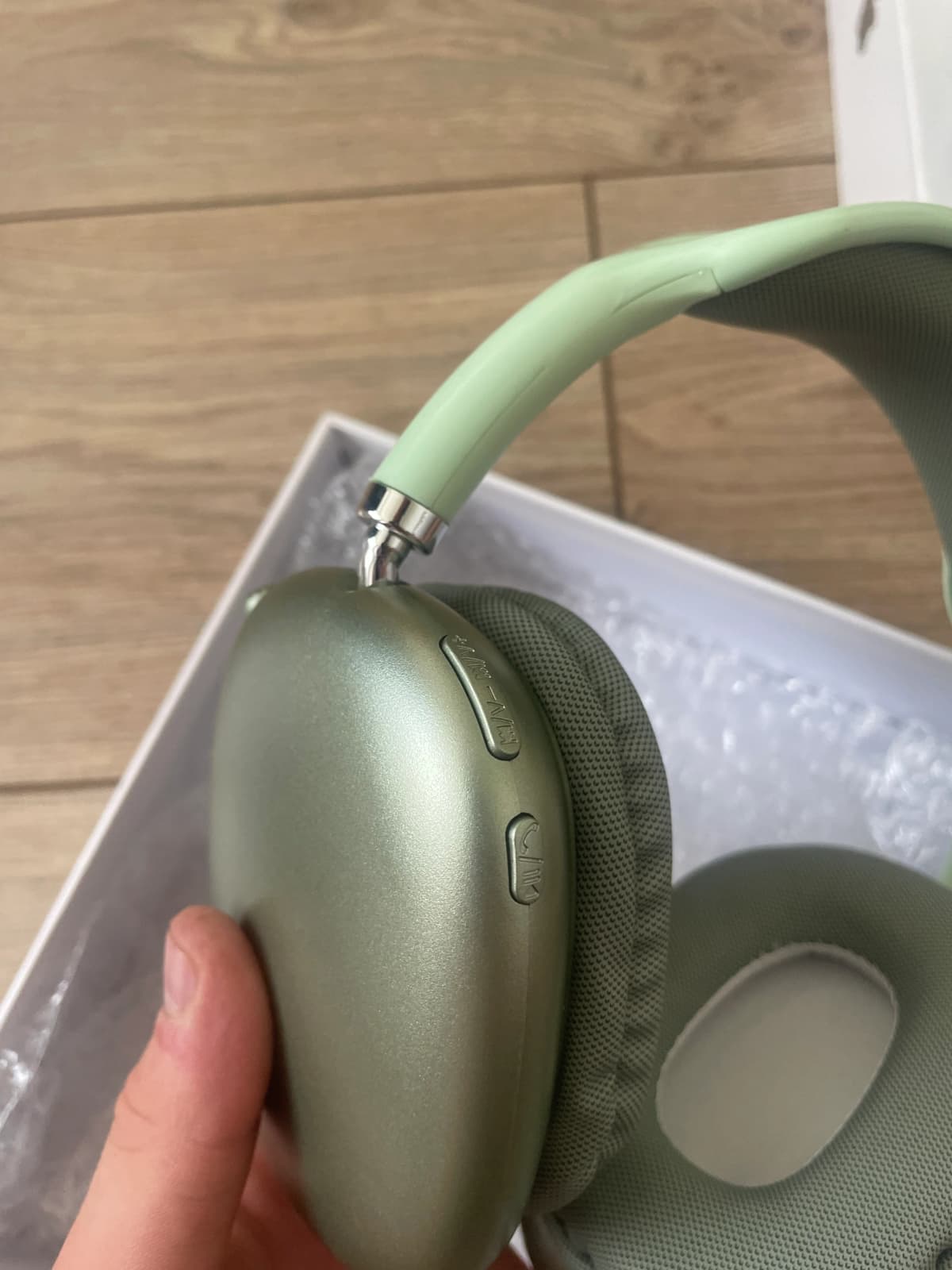 AirPods Max